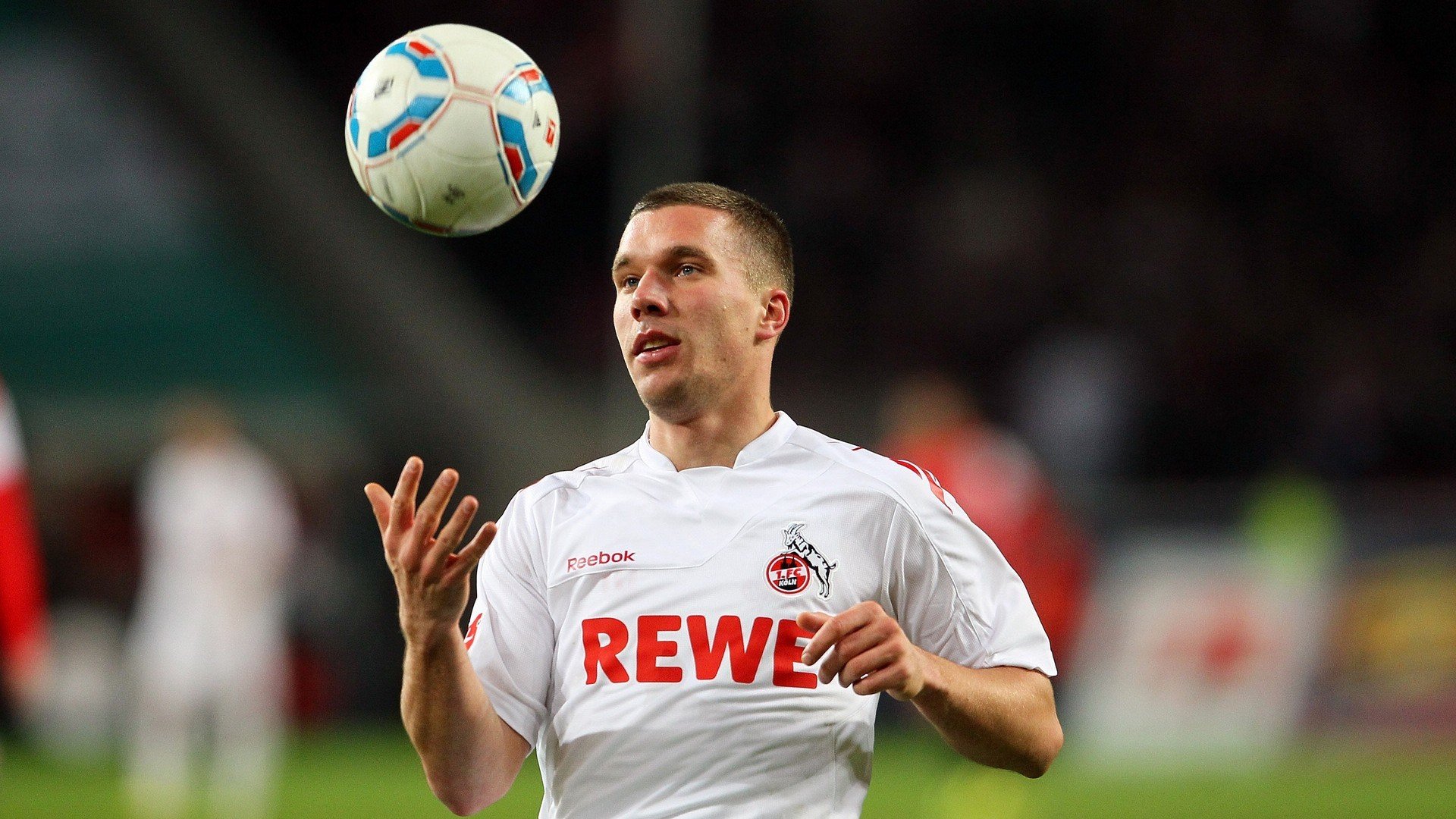 星空体育在线登录-史上最炫目的“远射”瞬间，赛场魔术师现身，远射排行榜